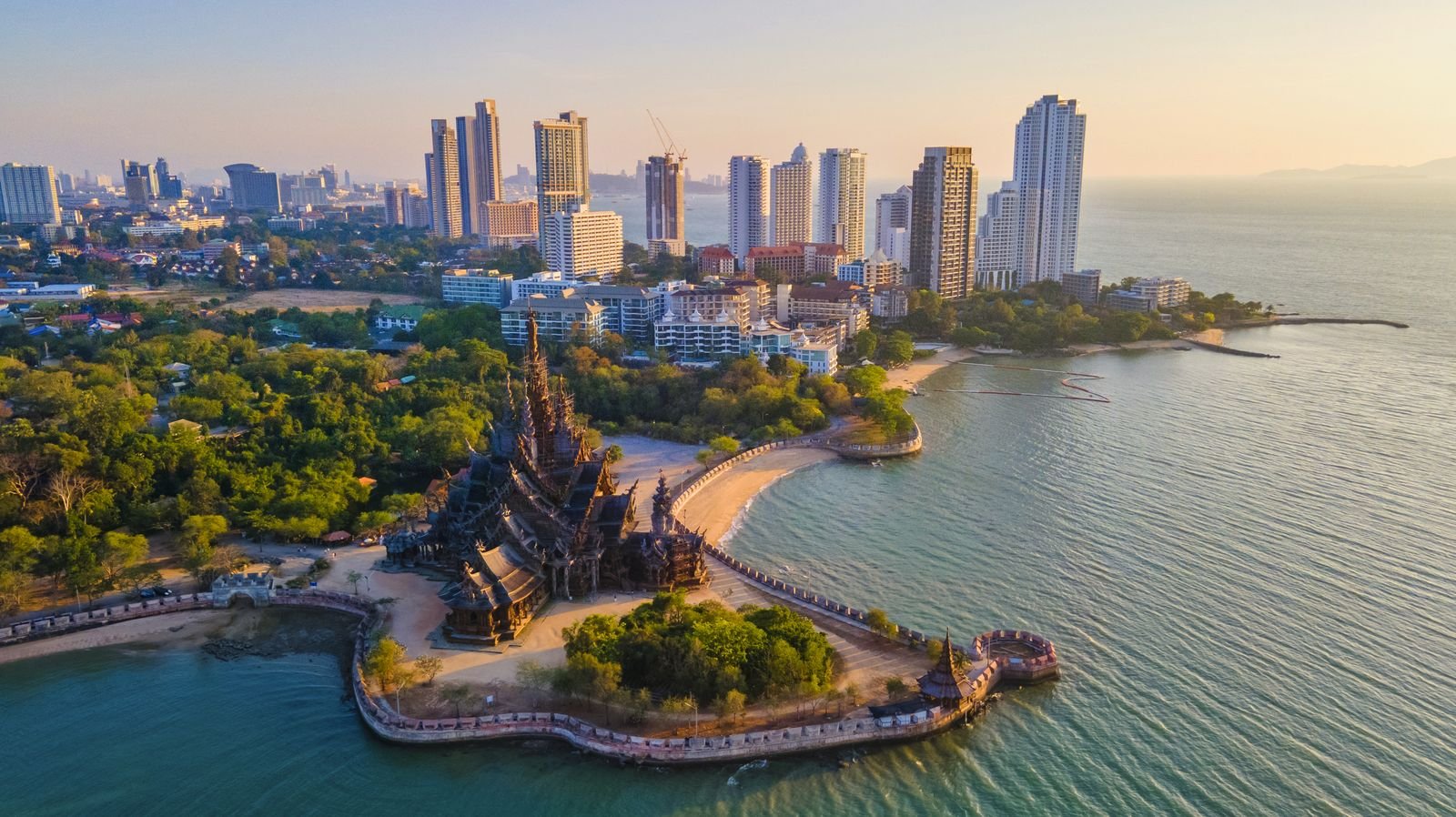 Sanctuary of Truth, Pattaya